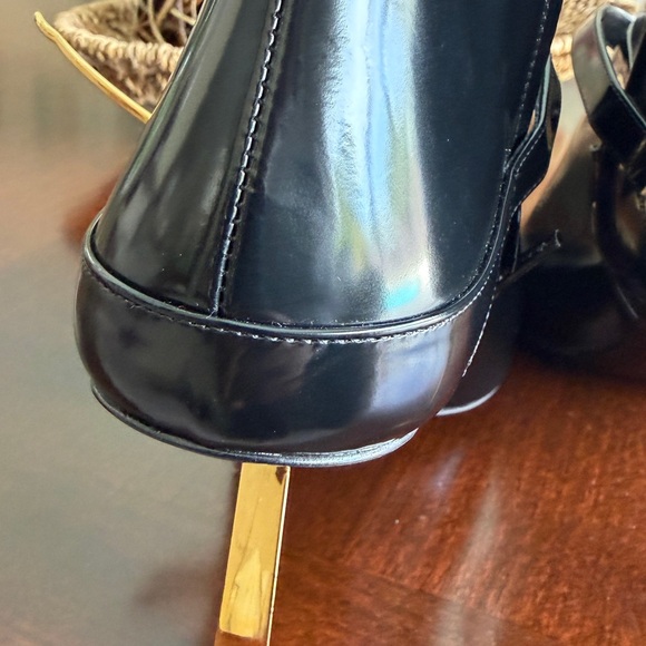 Saint Laurent Black Patent  Lee Pointed Toe Ankle Boots Accents NWT - Picture 14 of 16